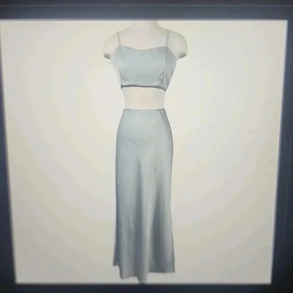HOUSE OF HARLOW 1960 2 PC SET CROP TOP & MAXI SKIRT SATIN SIZE M - Picture 1 of 7